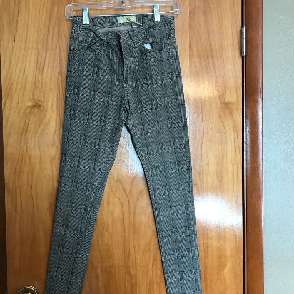 Leggings with pockets